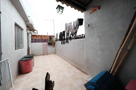 Casa para alugar com 56m², 2 quartos e sem vagaVaranda