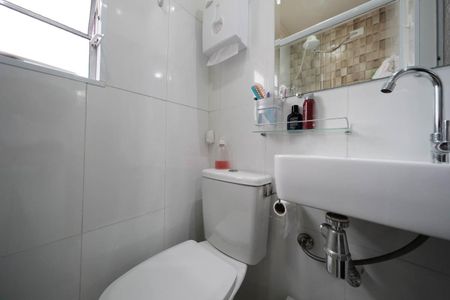 Casa para alugar com 56m², 2 quartos e sem vagaBanheiro