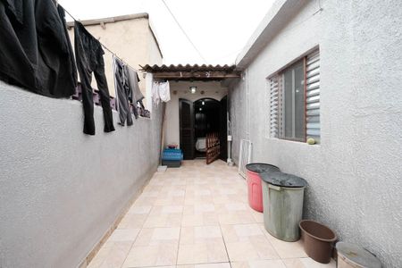 Casa para alugar com 56m², 2 quartos e sem vagaVaranda