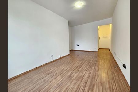 Sala de apartamento para alugar com 1 quarto, 47m² em Campo Belo, São Paulo