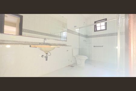 Casa de condomínio para alugar com 550m², 5 quartos e 6 vagas