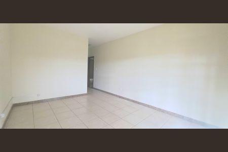 Casa de condomínio para alugar com 550m², 5 quartos e 6 vagas