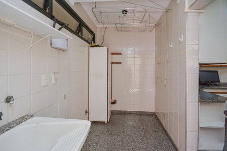 Casa à venda com 195m², 4 quartos e 4 vagas Casa à venda com 195m², 4 quartos e 4 vagasÁrea de Serviço