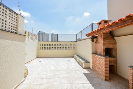 Casa à venda com 195m², 4 quartos e 4 vagas Casa à venda com 195m², 4 quartos e 4 vagasQuintal