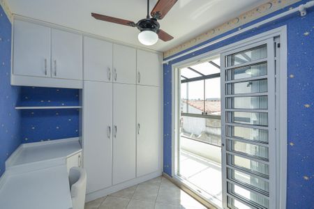 Casa à venda com 195m², 4 quartos e 4 vagas Casa à venda com 195m², 4 quartos e 4 vagasQuarto 2
