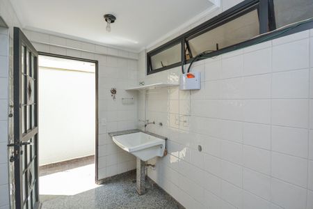 Casa à venda com 195m², 4 quartos e 4 vagas Casa à venda com 195m², 4 quartos e 4 vagasÁrea de Serviço