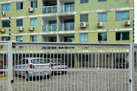 Apartamento para alugar com 80m², 2 quartos e 1 vagaFachada do bloco