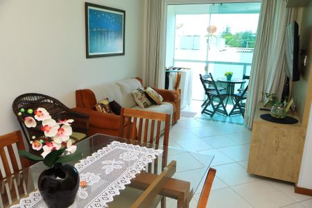 Sala de apartamento para alugar com 2 quartos, 80m² em Piatã, Salvador