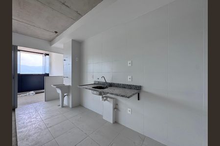 Apartamento à venda com 98m², 2 quartos e 1 vagaCozinha e Área de Serviço