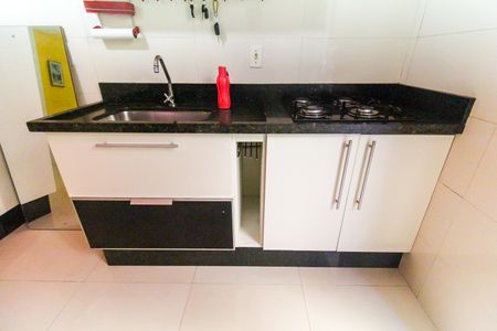 Casa à venda com 140m², 3 quartos e 3 vagas Casa à venda com 140m², 3 quartos e 3 vagasCozinha