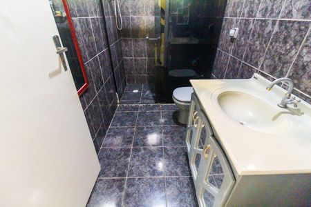 Casa à venda com 140m², 3 quartos e 3 vagas Casa à venda com 140m², 3 quartos e 3 vagasBanheiro