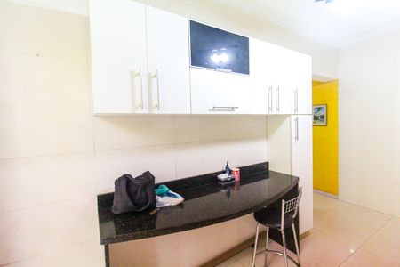 Casa à venda com 140m², 3 quartos e 3 vagas Casa à venda com 140m², 3 quartos e 3 vagasCozinha