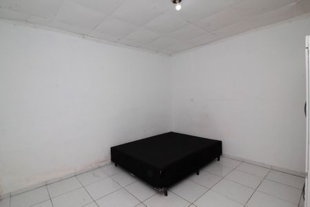Quarto de casa para alugar com 1 quarto, 50m² em Vila Sao Rafael, Guarulhos