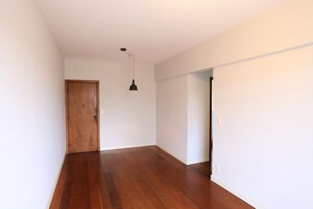 Sala de apartamento para alugar com 2 quartos, 57m² em Funcionários, Belo Horizonte