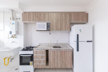 Apartamento para alugar com 60m², 2 quartos e 1 vaga Apartamento para alugar com 60m², 2 quartos e 1 vagaCozinha e área de serviço