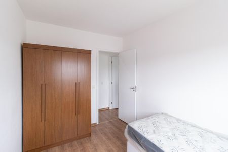 Quarto de apartamento para alugar com 2 quartos, 60m² em Jardim das Belezas, Carapicuíba