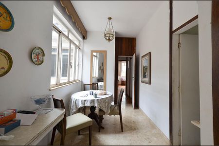 Casa à venda com 350m², 4 quartos e 4 vagasCopa