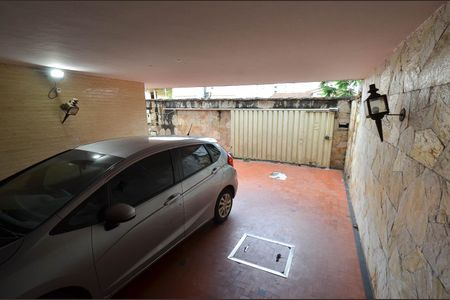 Casa à venda com 350m², 4 quartos e 4 vagasGaragem