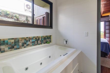 Casa à venda com 208m², 3 quartos e 3 vagasBanheiro do Quarto 1