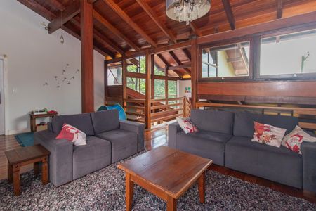 Casa à venda com 208m², 3 quartos e 3 vagasSala 2