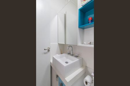 Casa à venda com 208m², 3 quartos e 3 vagasBanheiro Social