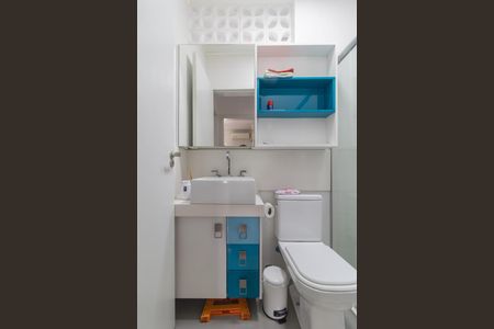 Casa à venda com 208m², 3 quartos e 3 vagasBanheiro Social