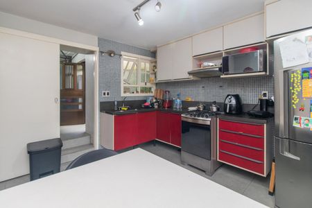 Casa à venda com 208m², 3 quartos e 3 vagasCozinha e Área de Serviço