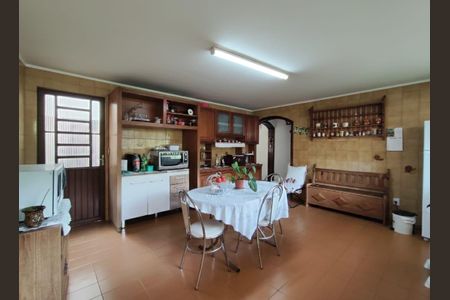 Cozinha  de casa para alugar com 2 quartos, 350m² em Nossa Senhora das Gracas, Canoas