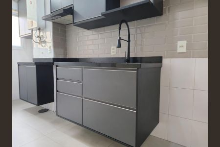 Apartamento para alugar com 68m², 2 quartos e 1 vagaCozinha e Área de Serviço