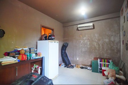 Casa à venda com 300m², 5 quartos e 2 vagasQuarto 4