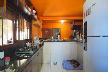 Casa à venda com 300m², 5 quartos e 2 vagasCozinha