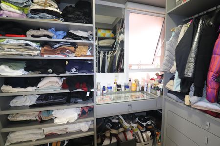 Apartamento à venda com 74m², 1 quarto e 2 vagasCloset Quarto 1 suíte