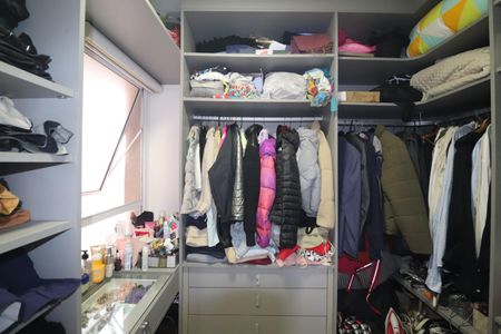 Apartamento à venda com 74m², 1 quarto e 2 vagasCloset Quarto 1 suíte