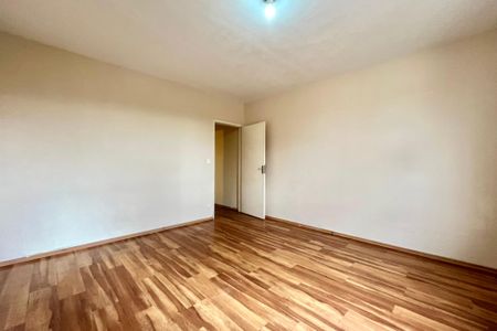 Casa para alugar com 290m², 3 quartos e 2 vagas Casa para alugar com 290m², 3 quartos e 2 vagasQuarto 2