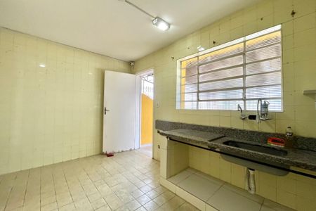Casa para alugar com 290m², 3 quartos e 2 vagas Casa para alugar com 290m², 3 quartos e 2 vagasCozinha