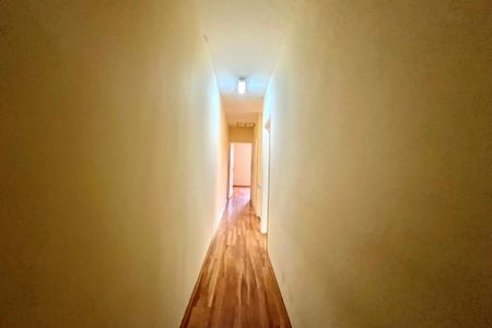 Casa para alugar com 290m², 3 quartos e 2 vagas Casa para alugar com 290m², 3 quartos e 2 vagasCorredor