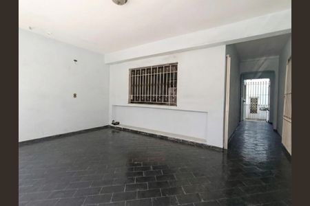 Área externa de casa à venda com 2 quartos, 100m² em Penha de França, São Paulo