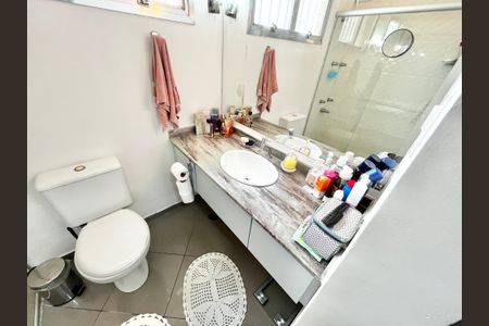 Casa à venda com 365m², 7 quartos e 2 vagasBanheiro da Suíte 4