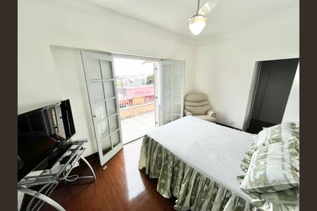 Casa à venda com 365m², 7 quartos e 2 vagasQuarto 4 - Suíte