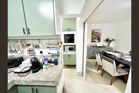 Casa à venda com 365m², 7 quartos e 2 vagasCozinha