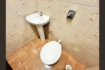 Casa à venda com 365m², 7 quartos e 2 vagasBanheiro de serviço