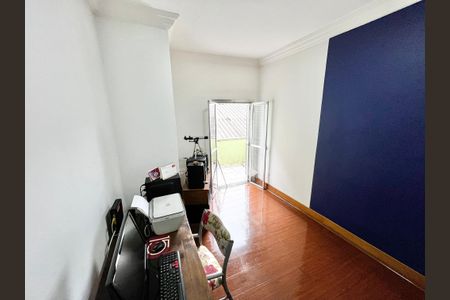 Casa à venda com 365m², 7 quartos e 2 vagasQuarto 3