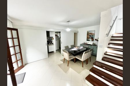 Casa à venda com 365m², 7 quartos e 2 vagasSala de Jantar