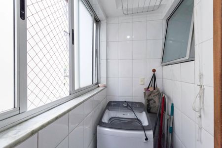Apartamento à venda com 69m², 2 quartos e 2 vagas Apartamento à venda com 69m², 2 quartos e 2 vagasÁrea de serviço