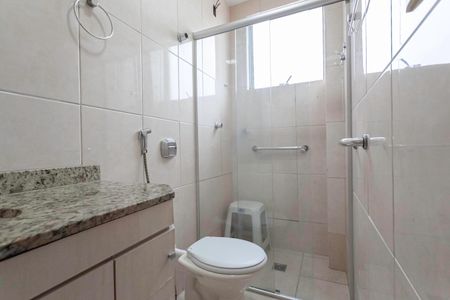 Apartamento à venda com 69m², 2 quartos e 2 vagas Apartamento à venda com 69m², 2 quartos e 2 vagasBanheiro da suíte