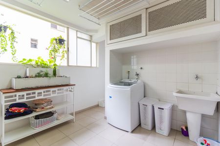 Apartamento à venda com 323m², 4 quartos e 3 vagasÁrea de Serviço