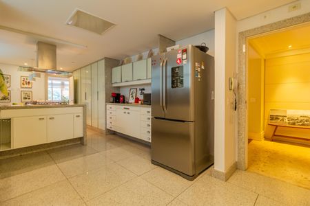 Apartamento à venda com 323m², 4 quartos e 3 vagasCozinha
