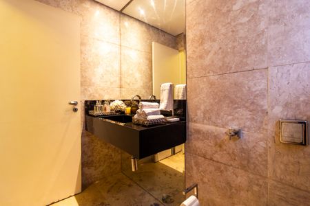 Apartamento à venda com 323m², 4 quartos e 3 vagasLavabo