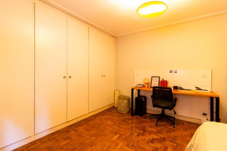 Apartamento à venda com 323m², 4 quartos e 3 vagasQuarto 2