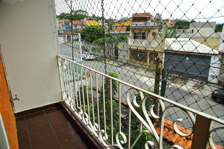 Suíte  sacada  de casa à venda com 3 quartos, 184m² em Jardim Las Vegas, São Bernardo do Campo